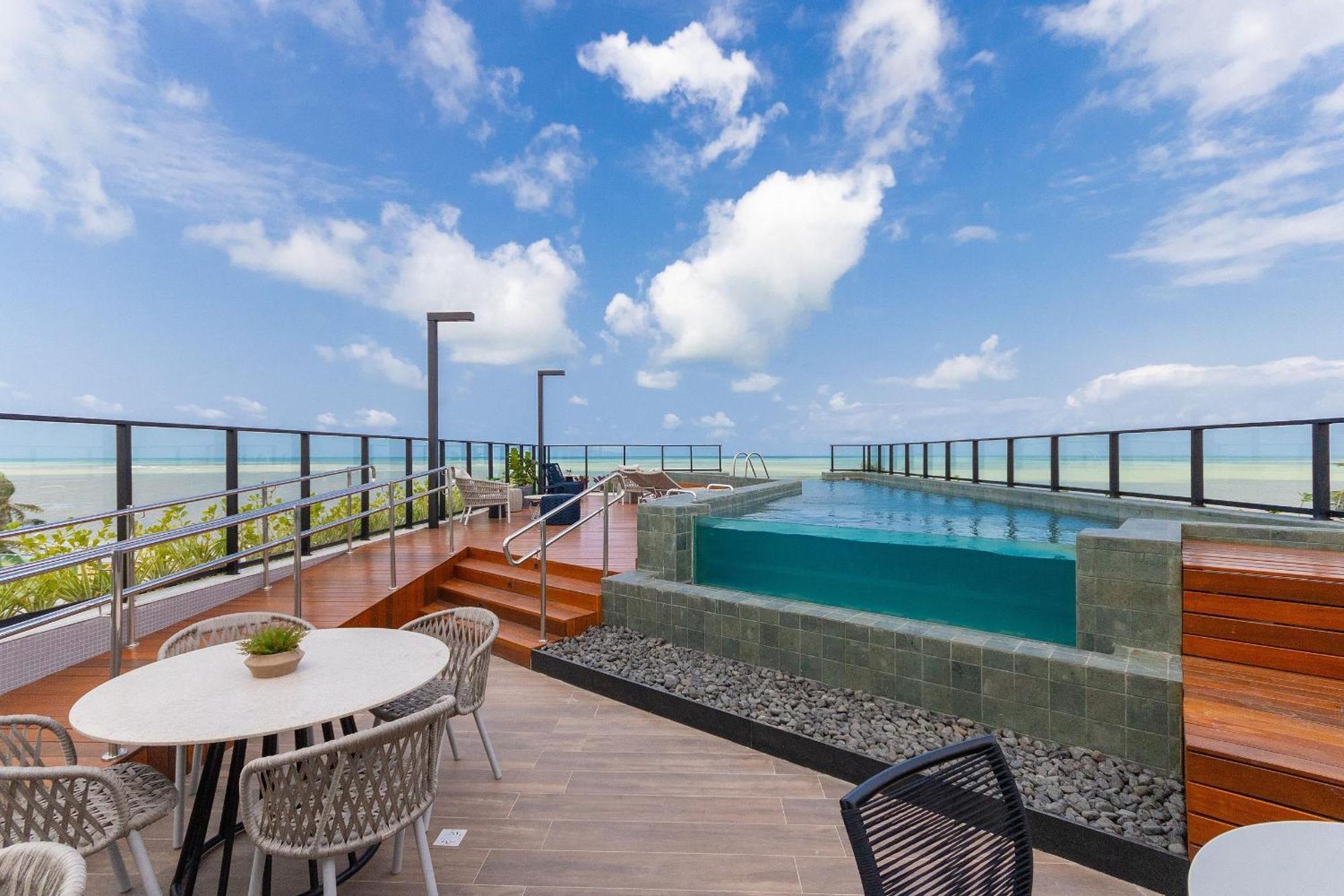 Breeze Residence#408 *